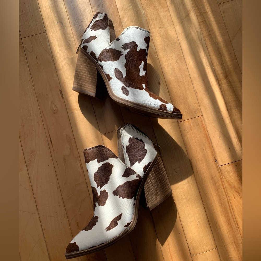 Steve Madden Brown and White Heeled Boots
